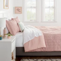 Strawberry Print Reversible Microfiber Comforter & Sheet Set Light Pink - Room Essentialsā¢