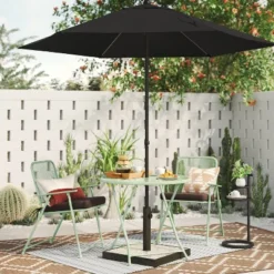 Striped Indoor/Outdoor Rug - Room Essentialsā¢