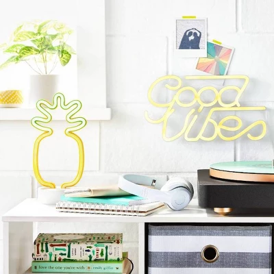 Neon Wall Sign White - Room Essentials⢠- Image 3